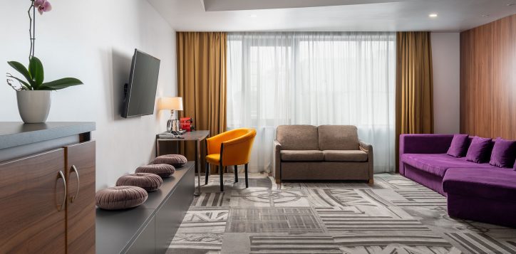 mercure_unirii_rooms_privilege_suite_slide_02